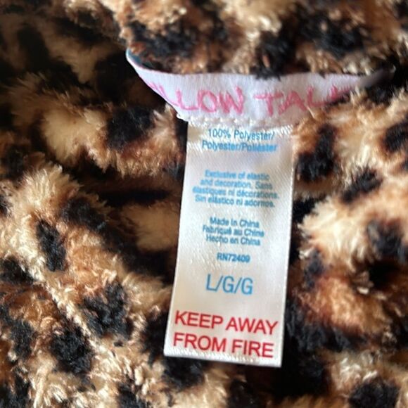 Pillow Talk Plush Leopard Pajama Pants! - Picture 12 of 14